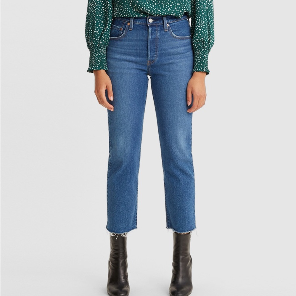 Levi's Women's Blue Cropped Ankle Jeans